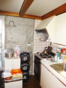 コンクリートの防寒対策を床暖房と断熱サッシで快適に コンクリートの防寒対策を床暖房と断熱サッシで快適に